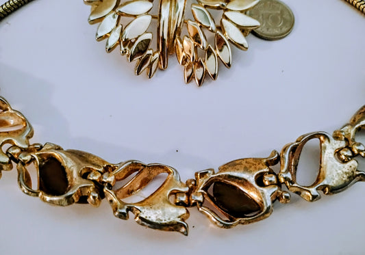 Gorgeous Vtg. Monet Necklace & Gold Brooch