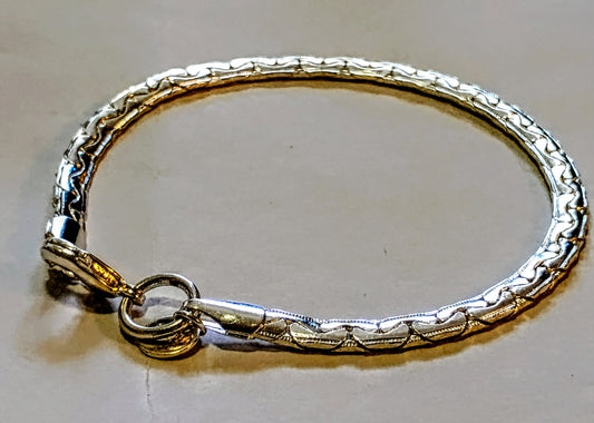 Beautiful Sterling Silver Bracelet New.