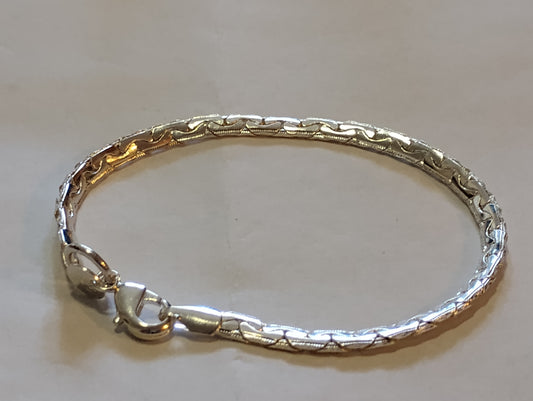 Beautiful Sterling Silver Bracelet New.