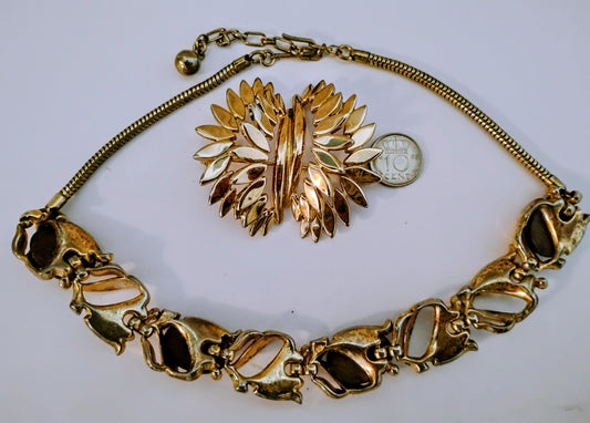 Gorgeous Vtg. Monet Necklace & Gold Brooch